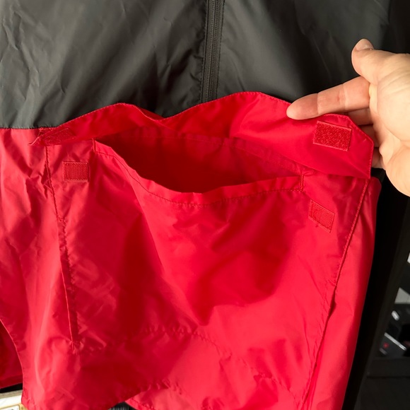 Vans windbreaker. Size L in men. Very good condition new without tags - Picture 8 of 8